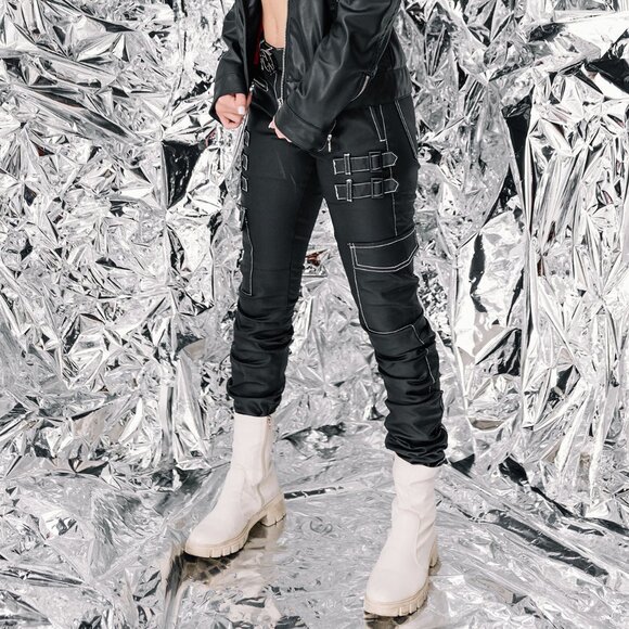 AKINGS Omari White Stitch Stacked Jeans - Picture 4 of 8